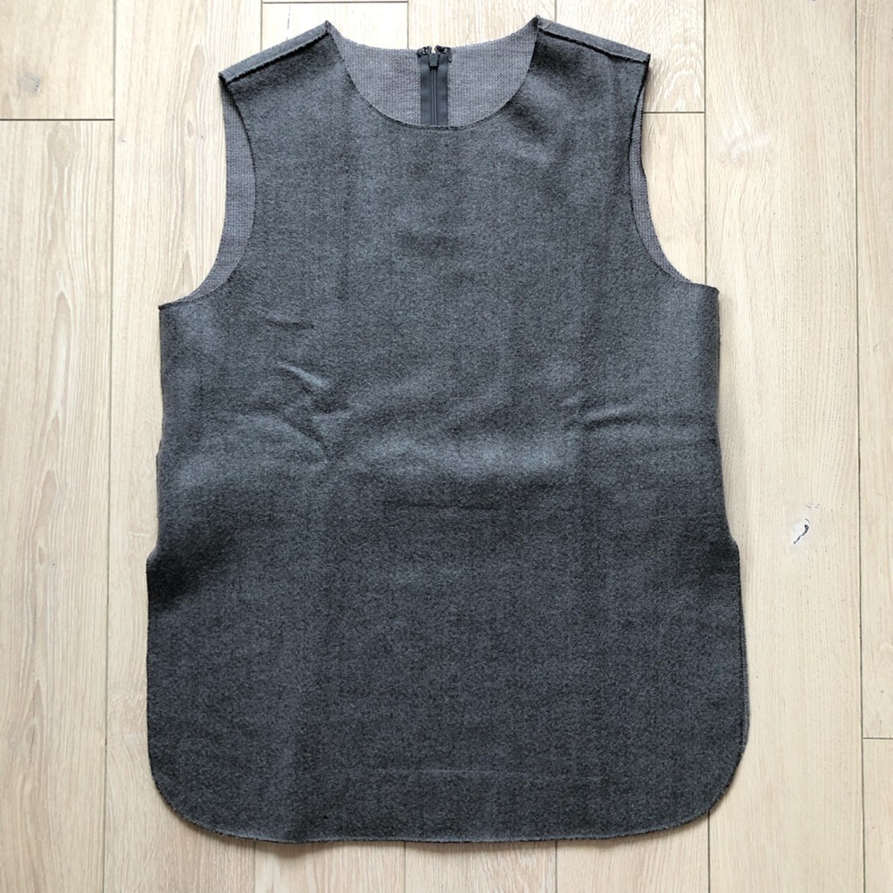 Giordano Wool Blend Vest Top in Gray
